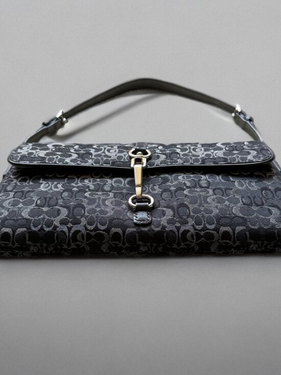 Coach Y2K Black Silver Optic Hamptons Soft Clip East West Shoulder Bag 3595 - Picture 4 of 10